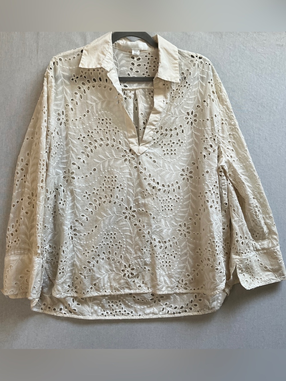 Zara Cream Eyelet V Neck Tunic Top Size M